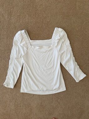 Lilly Pulitzer white 3/4 ruched sleeve square neck white top size medium